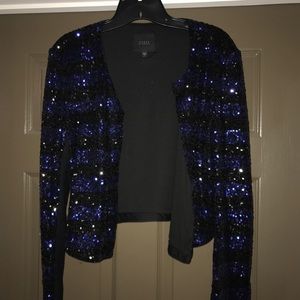 GUESS Sequin crop jacket. ✨✨✨✨✨